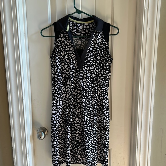 Jupe Puma noire, taille M, neuve avec étiquette 🖤 (Neuf (Voir